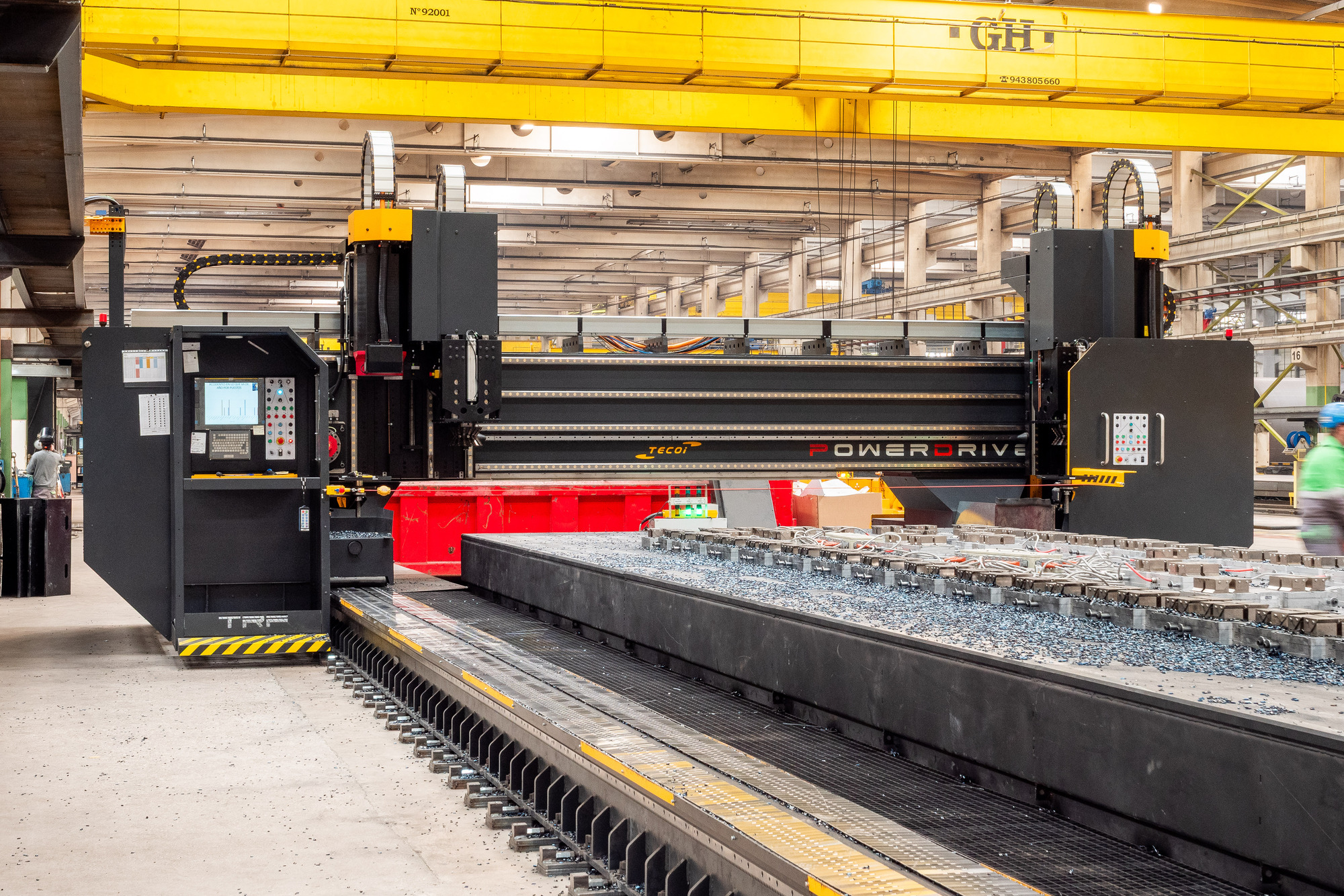 TECOI TRF PowerDrive maskin for kantbearbeiding og edge milling av store metallplater